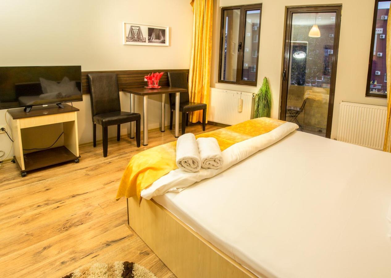 Hotel Eos Bukarest Exteriör bild